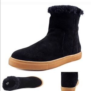 Steve Madden black boots